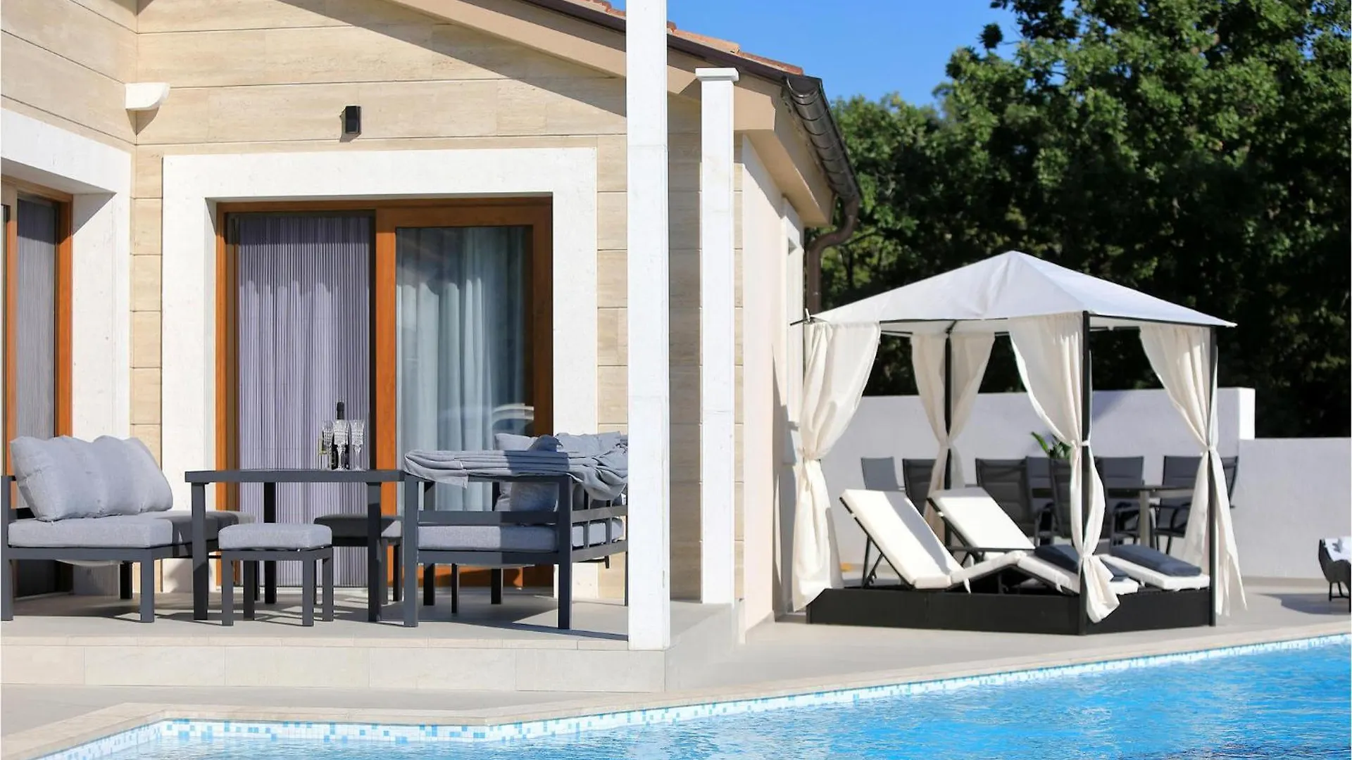 Holiday home Stunning Home In Starigrad Paklenica With Wifi