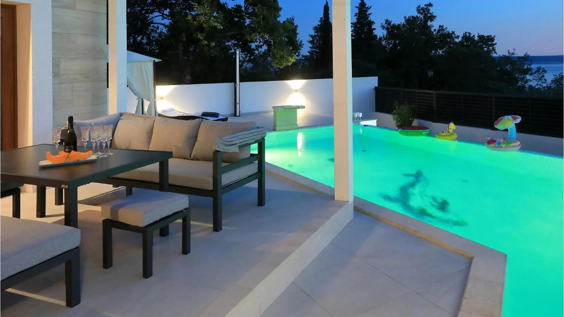 Stunning Home In Starigrad Paklenica With Wifi Holiday home