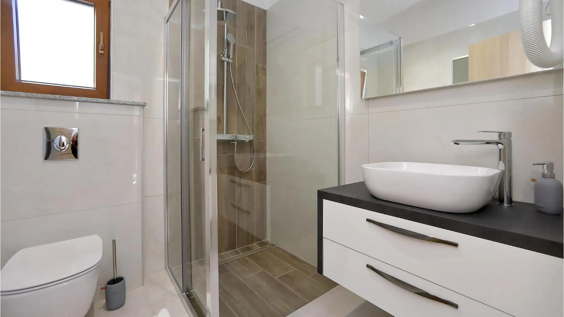 Holiday home Stunning Home In Starigrad Paklenica With Wifi
