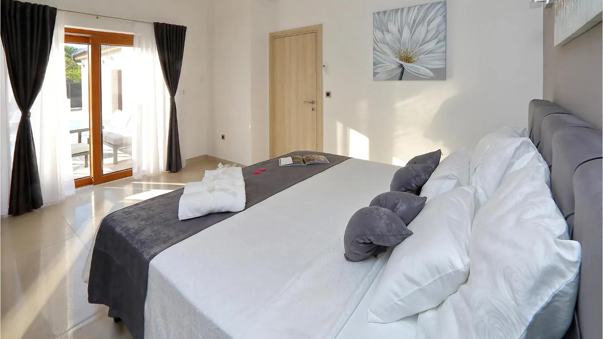 Stunning Home In Starigrad Paklenica With Wifi Holiday home